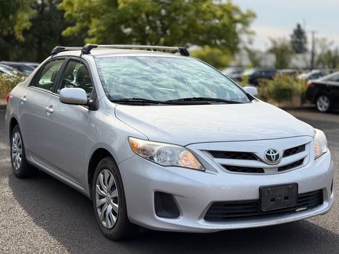 Used 2012 Toyota Corolla LE FWD image 7