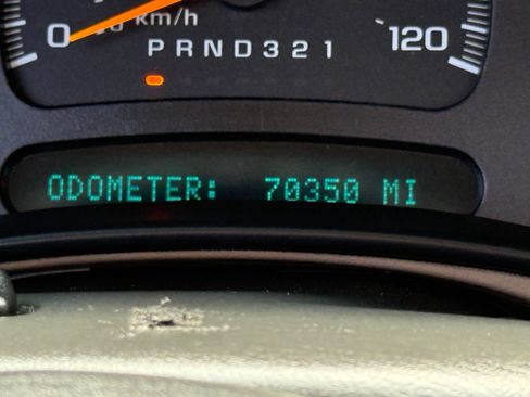 Used 2006 GMC Sierra 2500 W/T w/ Snow Plow Prep Package AWD/4WD image 20