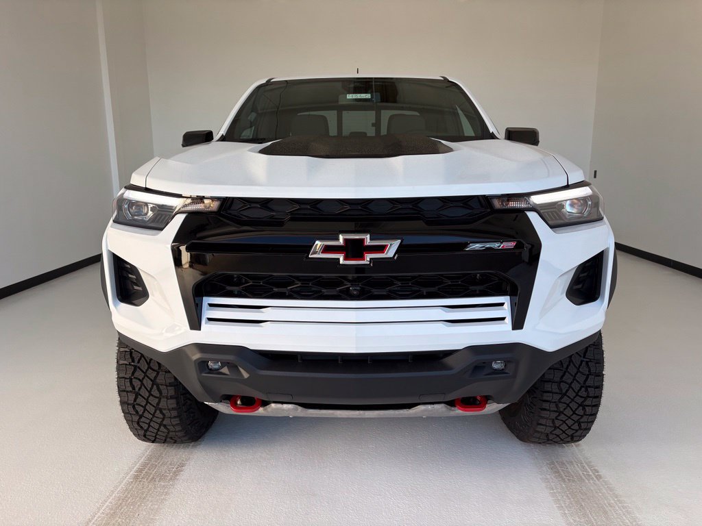 New 2026 Chevrolet Colorado ZR2 w/ Technology Package AWD/4WD image 16