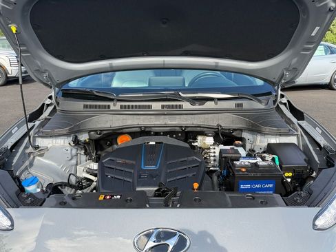 Used 2023 Hyundai Kona Limited w/ Cargo Package FWD image 29