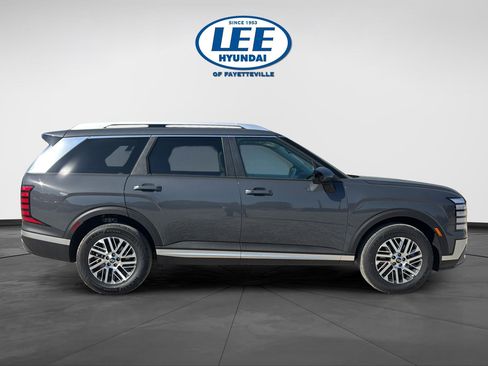 New 2026 Hyundai Palisade SEL FWD image 2