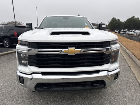 Certified 2025 Chevrolet Silverado 2500 LT w/ Convenience Package image 3