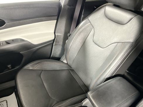Used 2023 Jeep Compass Limited AWD/4WD image 25