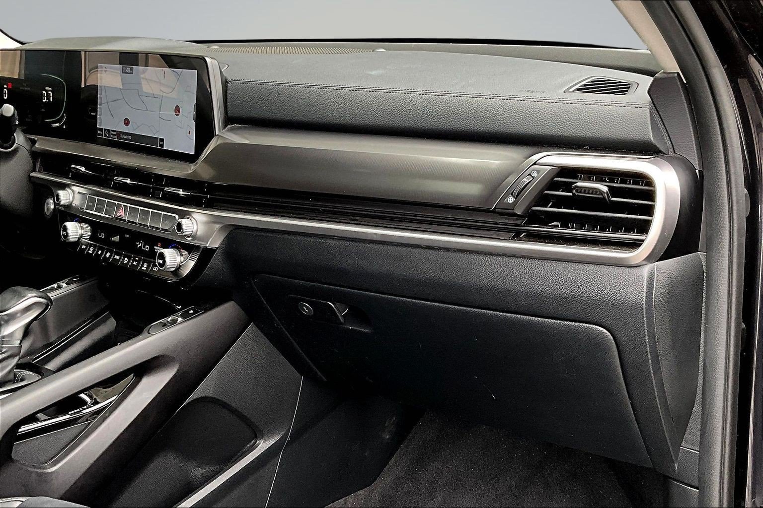 Used 2025 Kia Telluride S FWD image 23