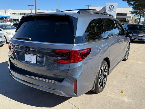 Certified 2025 Honda Odyssey Elite image 5