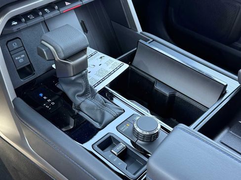New 2026 Toyota Tundra Platinum AWD/4WD image 24
