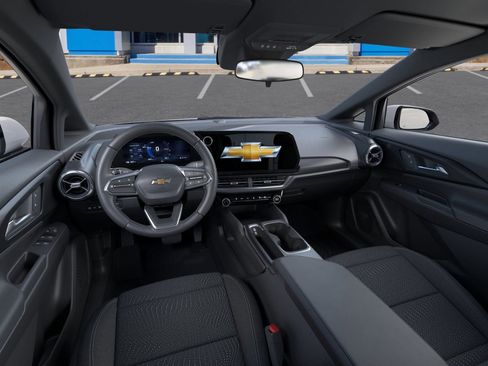 New 2026 Chevrolet Equinox EV LT image 51