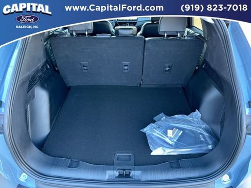 New 2026 Ford Escape SE FWD image 18