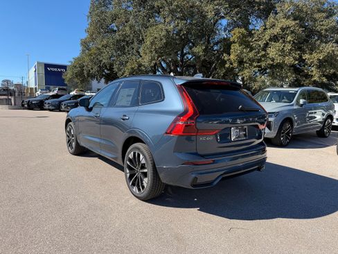 New 2026 Volvo XC60 T8 Plus w/ Protection Package Premier image 4