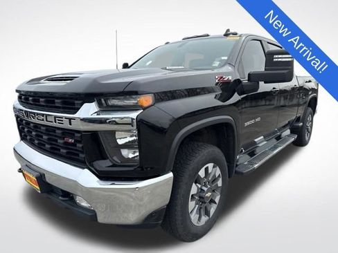 Used 2021 Chevrolet Silverado 3500 LT w/ Convenience Package image 3