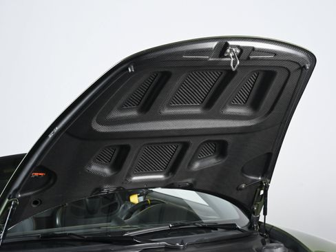 Used 2019 Porsche 911 Speedster RWD image 25