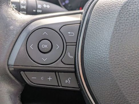 Used 2019 Toyota RAV4 XLE Premium image 26