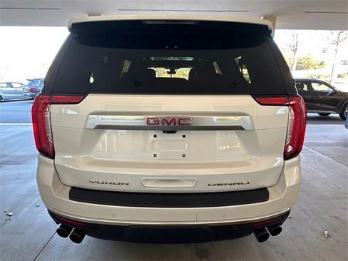 Used 2021 GMC Yukon XL Denali w/ Denali Premium Package image 6