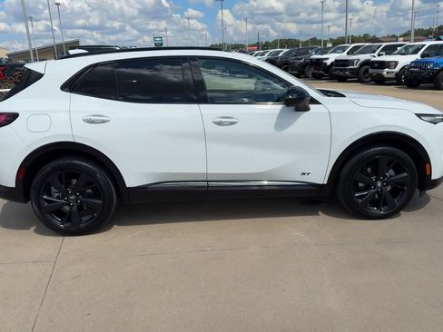 Used 2025 Buick Envision Sport Touring AWD/4WD image 2