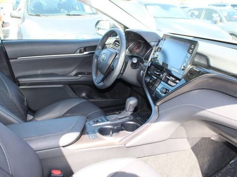 Used 2023 Toyota Camry XSE image 5