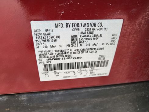 Used 2017 Ford Explorer Platinum image 26