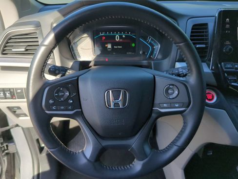 Certified 2024 Honda Odyssey EX-L image 11