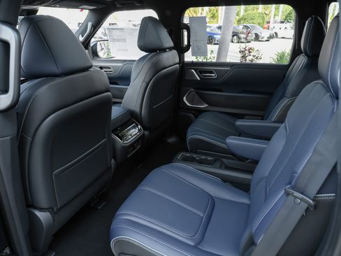 New 2026 INFINITI QX80 4WD w/ Sport Exterior Package image 28