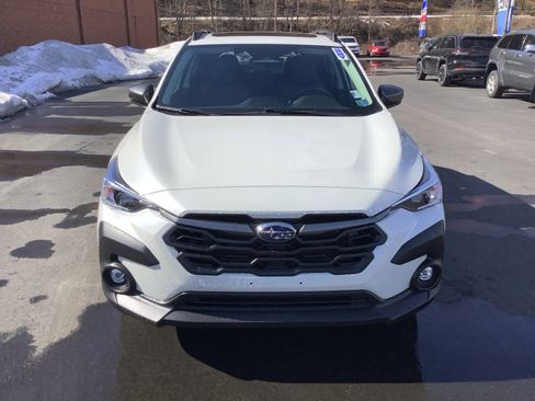 Used 2025 Subaru Crosstrek 2.0i Premium image 5