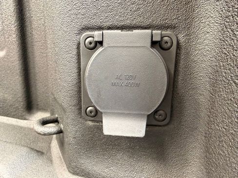 Used 2024 GMC Sierra 2500 Denali w/ Denali Reserve Package image 9