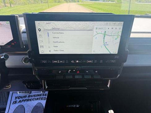 Used 2025 GMC Hummer EV 3X w/ LPO, Illumination Package AWD/4WD image 46