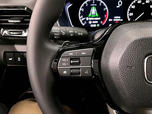 Used 2025 Honda Pilot EX-L image 23