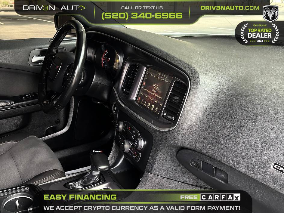 Used 2017 Dodge Charger SE w/ Blacktop Package RWD image 16