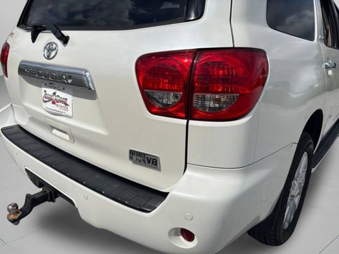 Used 2016 Toyota Sequoia Platinum RWD image 41