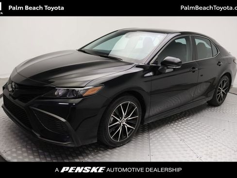 Certified 2024 Toyota Camry SE FWD image 1