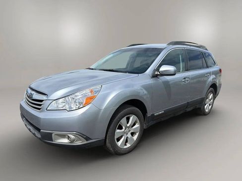 Used 2012 Subaru Outback 2.5i Premium w/ All-Weather Pkg AWD/4WD image 3