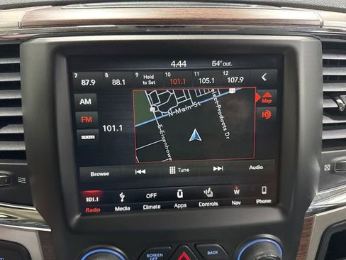 Used 2018 RAM 2500 Laramie AWD/4WD image 4