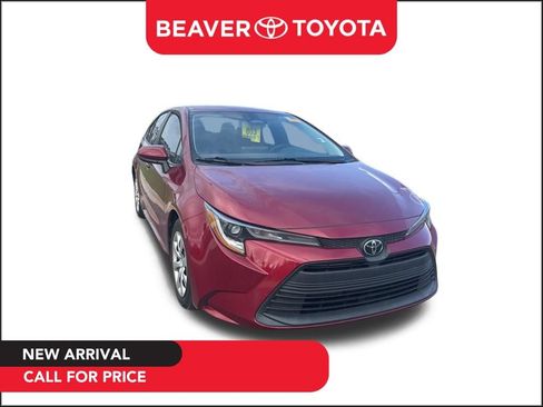 Used 2023 Toyota Corolla LE image 1