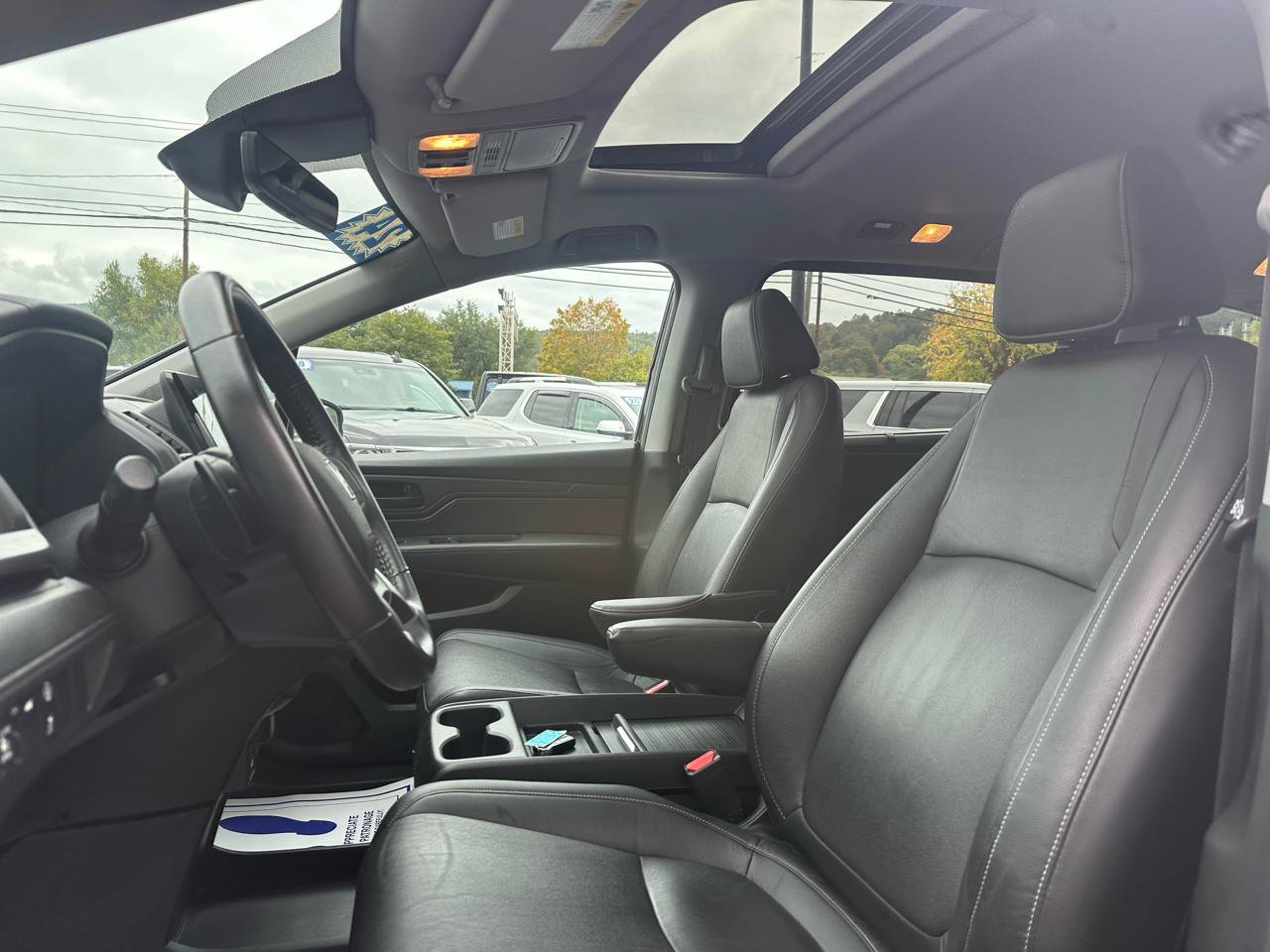 Used 2024 Honda Odyssey EX-L image 11