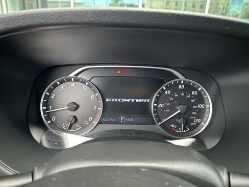 Used 2022 Nissan Frontier SV RWD image 21