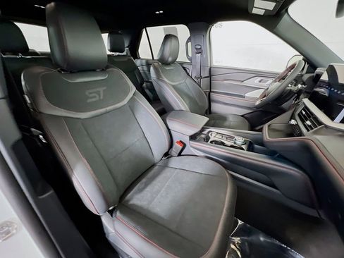 New 2026 Ford Explorer ST w/ Sun And Sound Package image 19