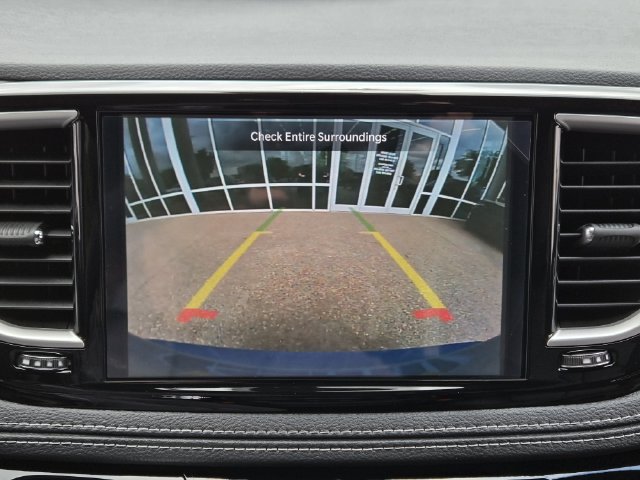 New 2027 Chrysler Pacifica Select FWD image 13