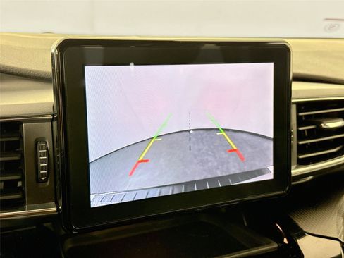 Used 2023 Ford Explorer ST-Line w/ Class IV Trailer Tow Package RWD image 22