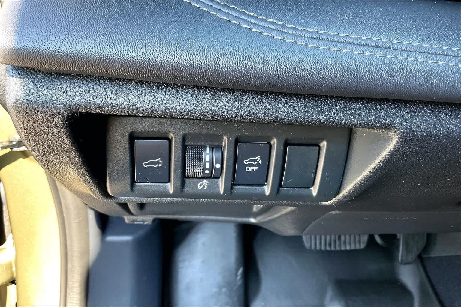 Used 2024 Subaru Outback Touring XT AWD/4WD image 14