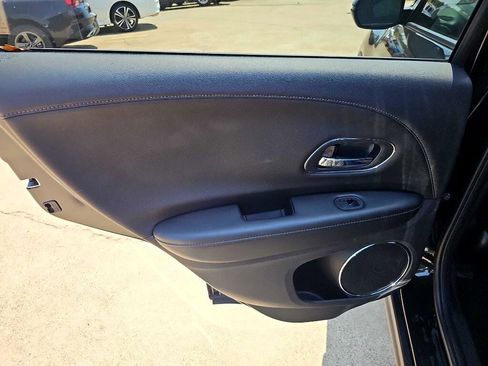 Used 2021 Honda HR-V EX-L image 15