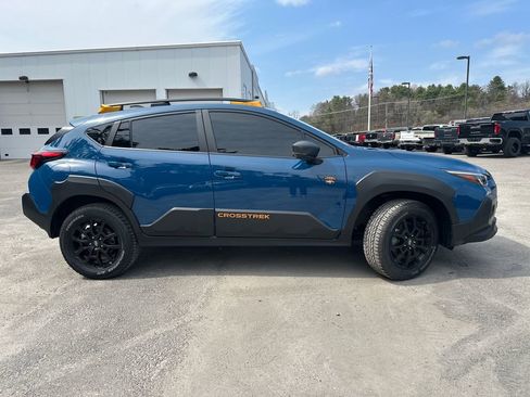 Used 2025 Subaru Crosstrek 2.5i Wilderness w/ Crosstrek Mirror Package AWD/4WD image 6