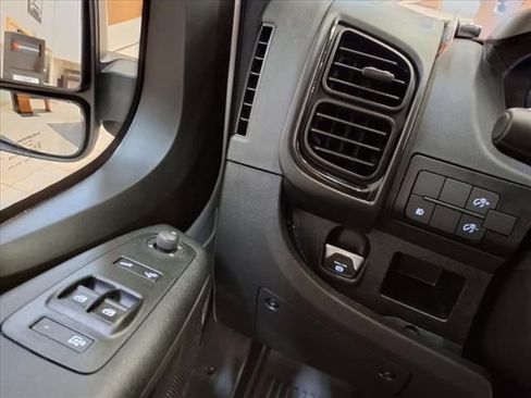 New 2025 RAM ProMaster 2500 w/ Convenience Group image 15