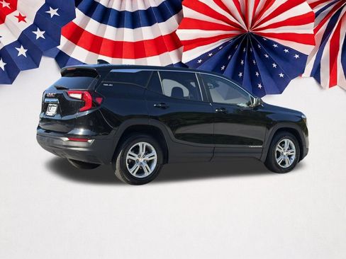 Used 2024 GMC Terrain SLE FWD image 25