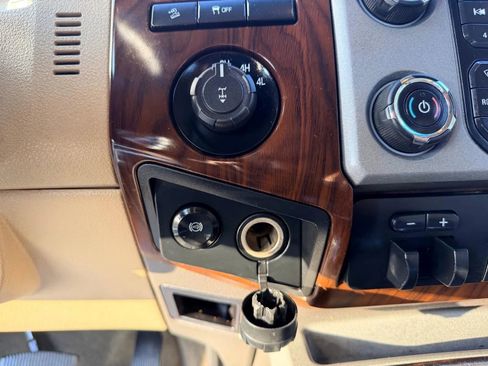 Used 2016 Ford F250 Lariat w/ Lariat Ultimate Package image 37