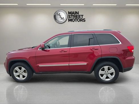 Used 2012 Jeep Grand Cherokee Laredo AWD/4WD image 2