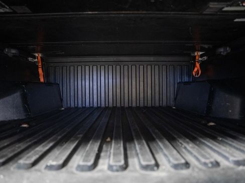 Used 2016 Toyota Tacoma TRD Off-Road w/ Towing Package image 11