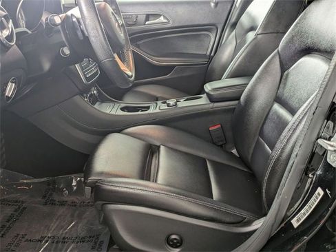 Used 2017 Mercedes-Benz GLA 250 4MATIC image 12