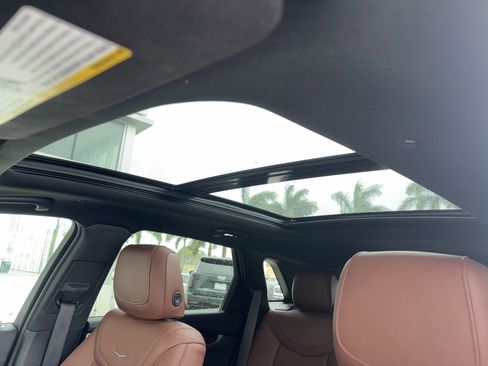 Used 2023 Cadillac XT5 Premium Luxury image 11