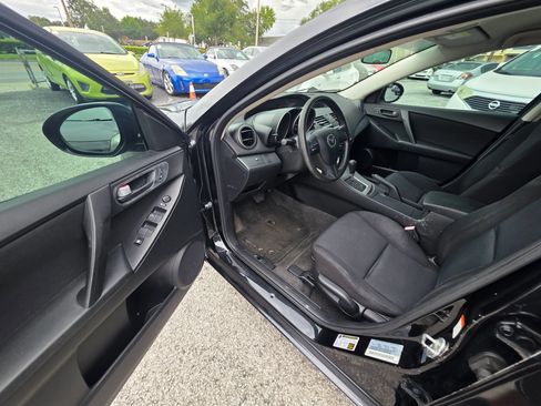 Used 2011 MAZDA MAZDA3 i Sport FWD image 12