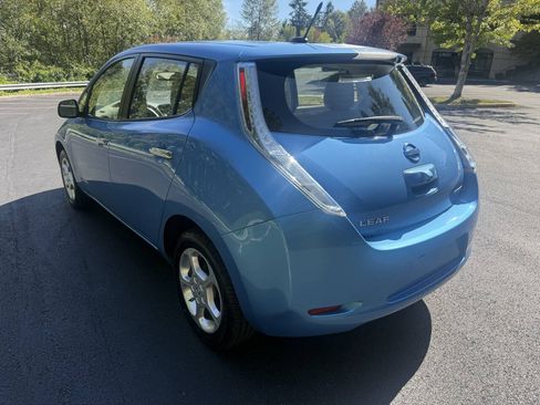 Used 2011 Nissan Leaf SL FWD image 4