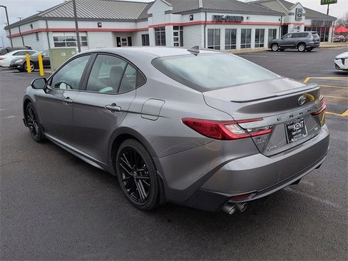 Certified 2025 Toyota Camry SE image 5